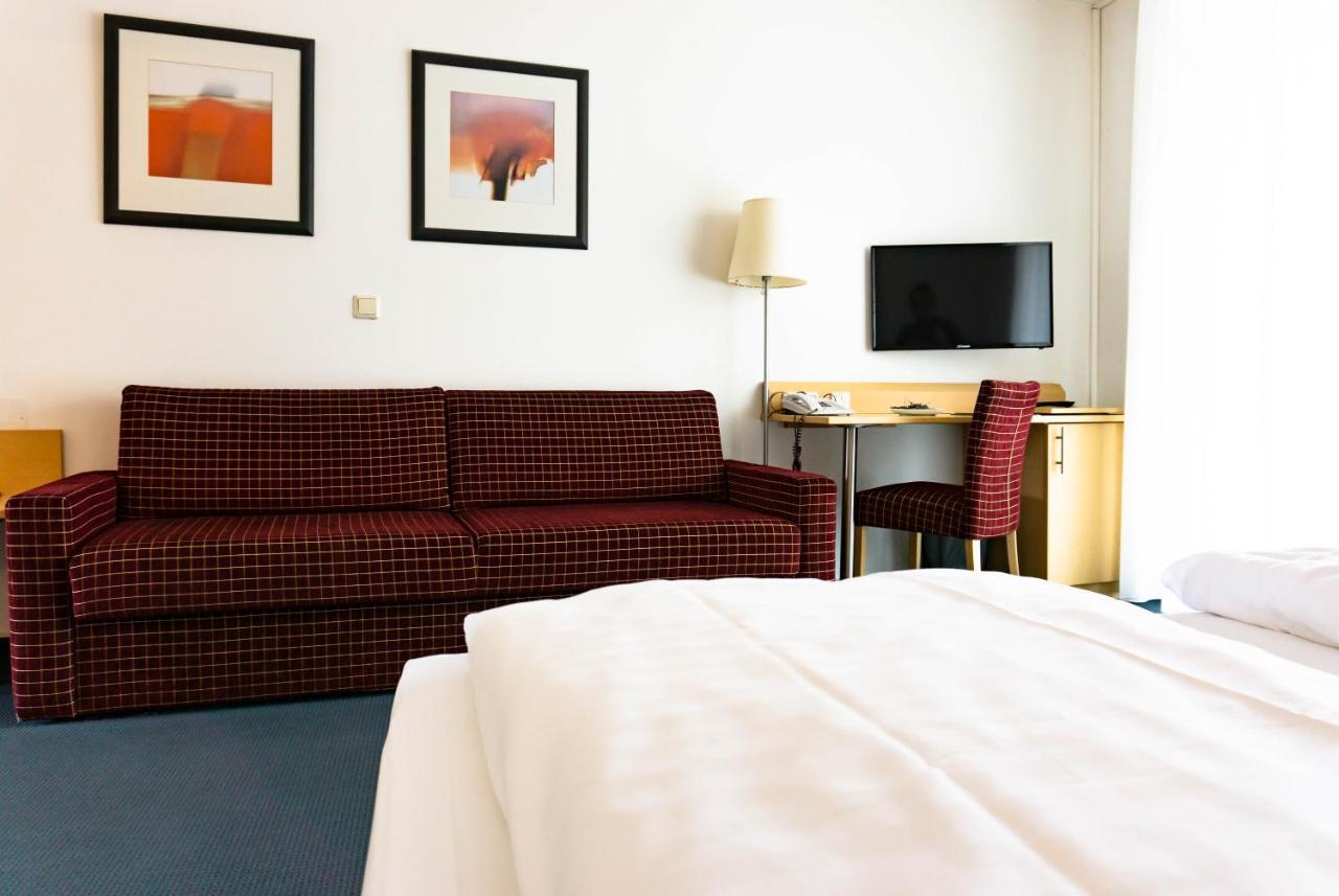 Hotel Kaplan Am Kurpark Bad Tatzmannsdorf Esterno foto